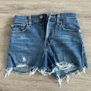 Levi’s Denim shorts, size 25